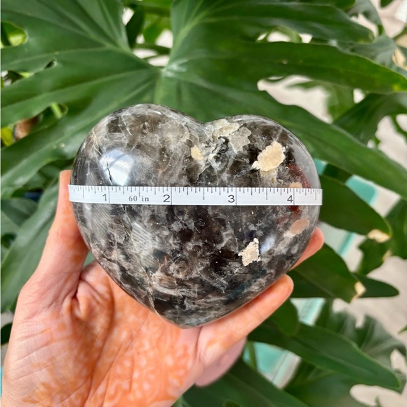 Smoky Quartz Heart - Picture 6 of 6